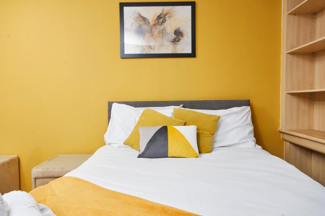 Stylish Manchester Gem - Sleeps 10! 외부 사진